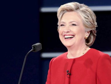 Τα e-mail της Hillary αποκαλύπτουν πώς και γιατί ΗΠΑ και Γαλλία κατέστρεψαν τη Λιβύη